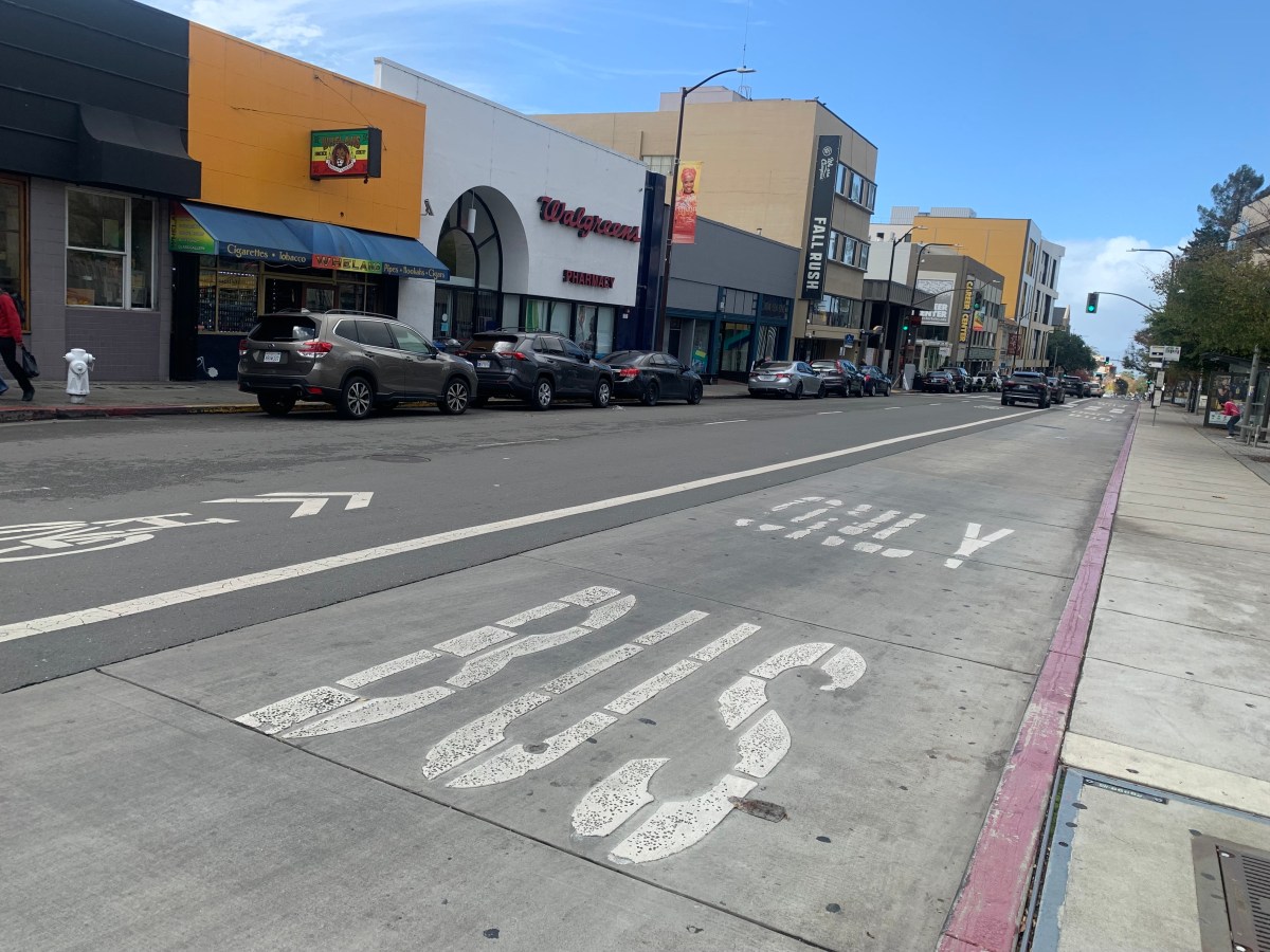 City backs bus lane for Telegraph Avenue, but merchants aren’t on board