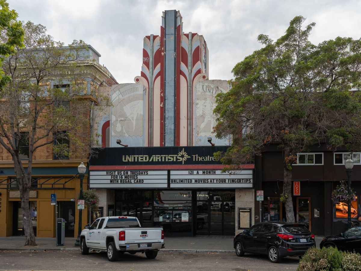 Goodbye UA? Developer planning apartments for movie theater site